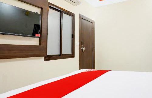 Alambagh Hotel | Hotel O PRV Hotel