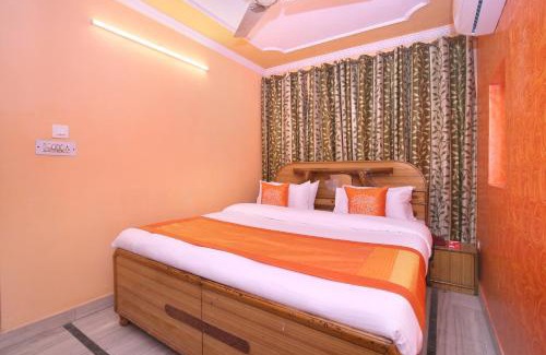Sector 45 Hotel | Hotel O Rajesh Palace