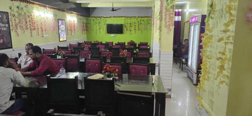 Faizabad Hotel | Hotel O Siya Ji Palace Guest House And Restaurant
