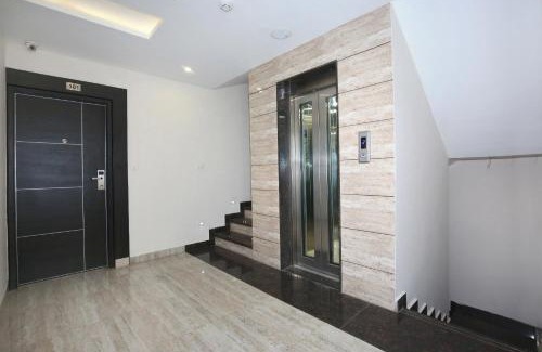 Panchkula Hotel | Hotel O Tricity Relax Inn