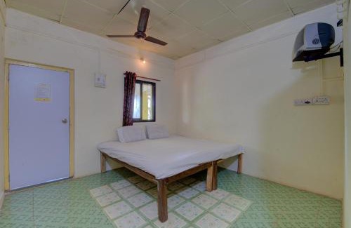 Kihim Hotel | Hotel O Yellow House