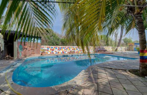 Kihim Hotel | Hotel O Yellow House