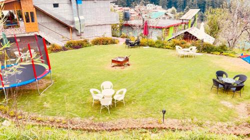 Old Manali Hotel | Hotel Old Smugglers with Balcony mountain view AC hot and Cold Near to Hadimba Temple Near to Mall Road#Free Pick from Volvo Bus Stand
