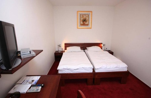 Klenovnik House | Hotel Orion - Double Room with Mountain View 4