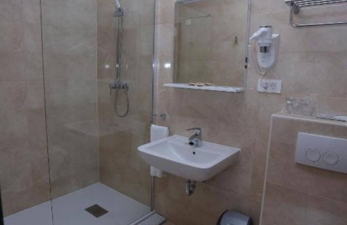Klenovnik House | Hotel Orion - Single Room with Mountain View
