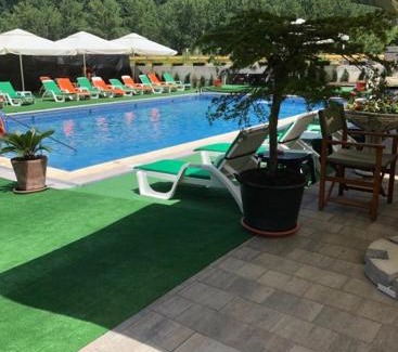 Calimanesti Hotel | Hotel Ostrov