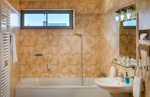 Podoli Hotel | Hotel OYA