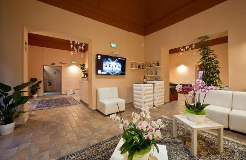 Colle di Val d'Elsa Hotel | Hotel Palazzo Renieri - 3stelle S