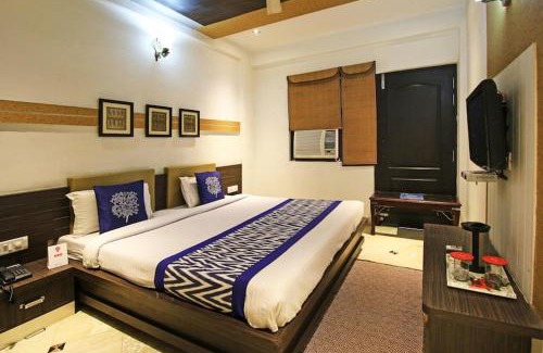 Taj Ganj Hotel | Hotel Panna Paradise-Just 30M away from CAPTAIN SHUBHAM GUPTA METRO STATION and 600M Away From TajMahal
