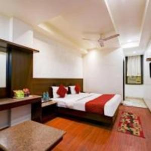 Taj Ganj Hotel | Hotel Panna Paradise-Just 30M away from CAPTAIN SHUBHAM GUPTA METRO STATION and 600M Away From TajMahal
