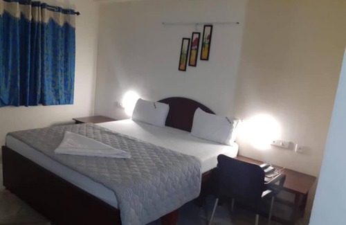 Uttukuli Hotel | Hotel Paradise inn