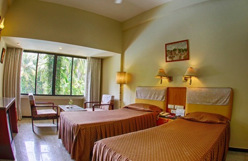 Thanjavur Hotel | Hotel Parisutham