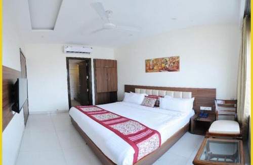 Amritsar Hotel | HOTEL PEGAAM PALACE Near Shiva Ji Park - Providing Fully Air Conditioned & Spacious Rooms - Restaurant - Free Wi-fi And Free Parking Available - A Premium Hotel In Amritsar