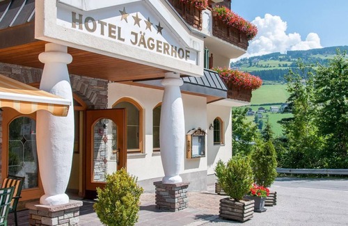 Kolsassberg Cottage | Hotel Pension Jägerhof KG - Doppelzimmer Haupthaus