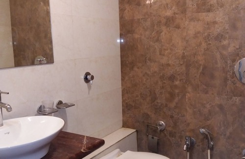 Junagadh Hotel | Hotel Platinum