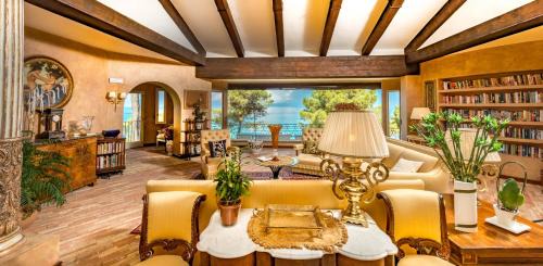 Parghelia Hotel | Hotel Porto Pirgos