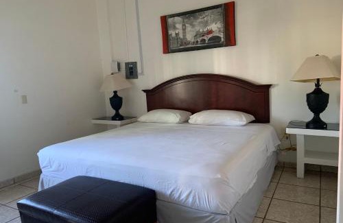 Zona Dorada Hotel | Hotel Posada Doña Rubino