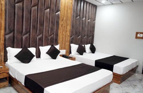 Gandhinagar Hotel | HOTEL PR VILLA