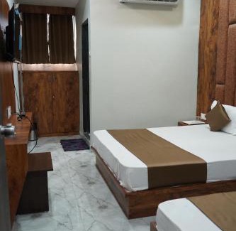 Gandhinagar Hotel | HOTEL PR VILLA