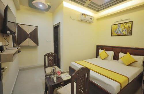 Mathura Hotel | Hotel Pragati Palace, Near Krishna Janambhumi, Mathura