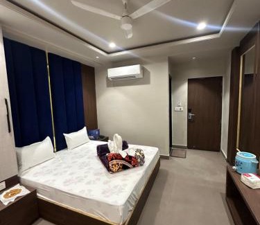 Ajmer Hotel | HOTEL PREMIER CHOICE - JUST 50 Meters FROM AJMER SHARIF DARGAH