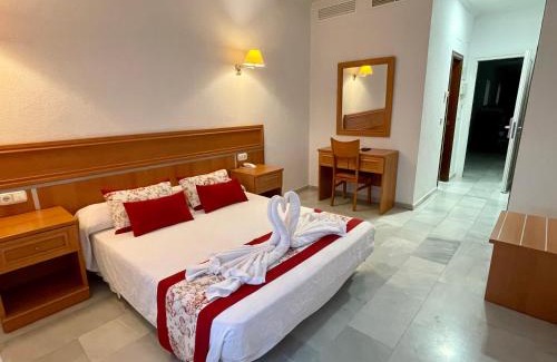 Palos de la Frontera Hotel | Hotel Puerto de Palos (La Rabida)
