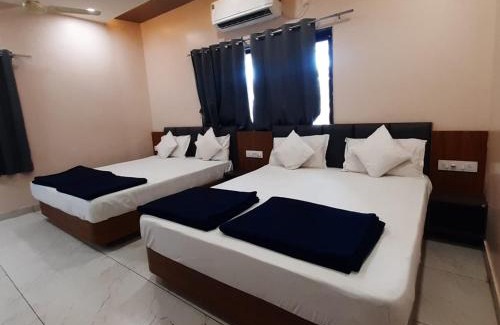 Dwarka Hotel | Hotel Purushottam