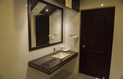 Bhubaneshwar Hotel | Hotel Pushpak