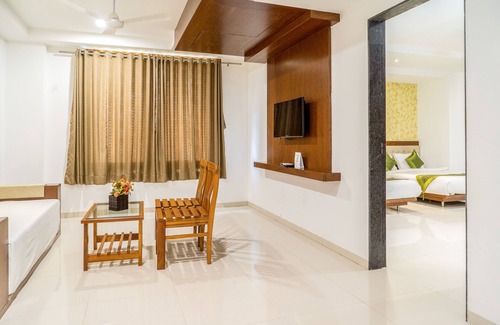 Shirdi Hotel | Hotel Pushpak Resort