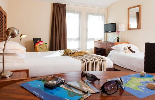 Porquerolles Hotel | Hotel Résidence Les Mèdes