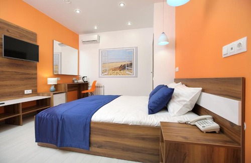 Krasnoyarsk Hotel | Hotel Raduga