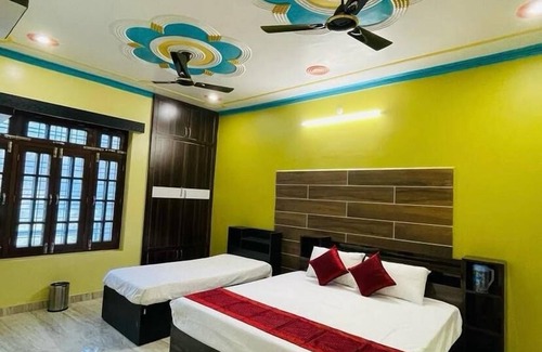 Guptkashi Hotel | Hotel Raj Shree Palace