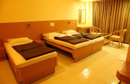 Chendhare Hotel | Hotel Ravi Kiran