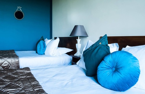 Cordes-sur-Ciel Hotel | Hotel Raymond VII