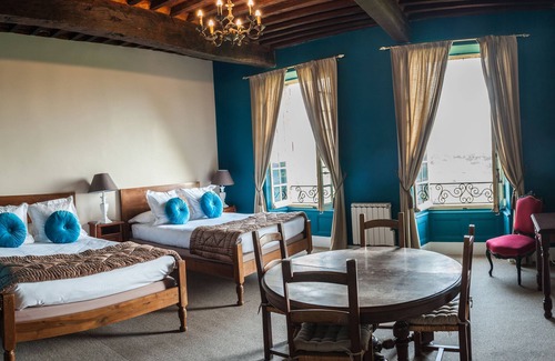 Cordes-sur-Ciel Hotel | Hotel Raymond VII