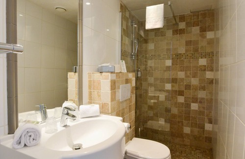 Carry-le-Rouet Hotel | Hotel Restaurant La Villa Arena