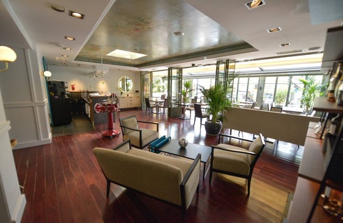 Carry-le-Rouet Hotel | Hotel Restaurant La Villa Arena