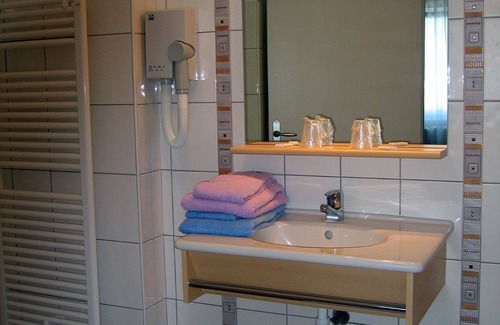 Villers-le-Lac Hotel | Hotel Restaurant Les Cygnes