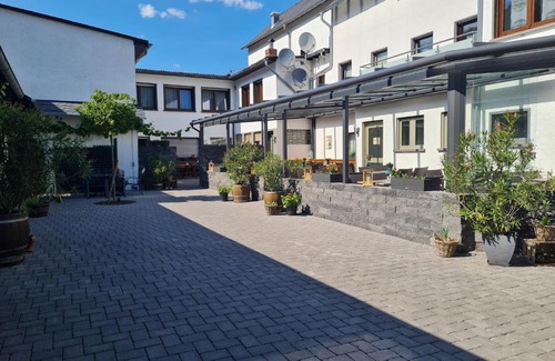 Kattenes Hotel | Hotel-Restaurant Langen