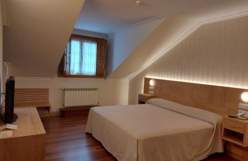 O Ribeiro Hotel | Hotel - Restaurante Casa Rosita