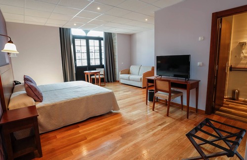 Pravia Hotel | Hotel Rey Silo