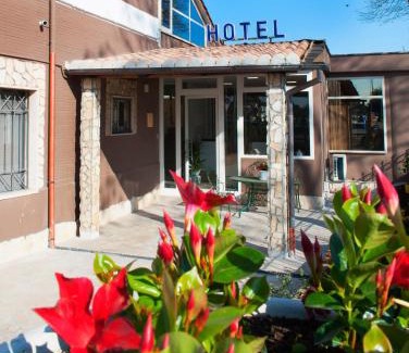 Cesano Hotel | Hotel Riesco