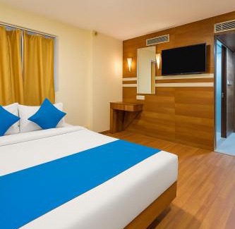 Shanthala Nagar House | Hotel Ringred Palace