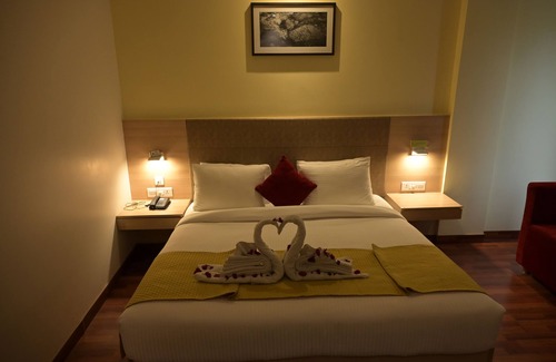 Sidhpur Hotel | Hotel River Retreat