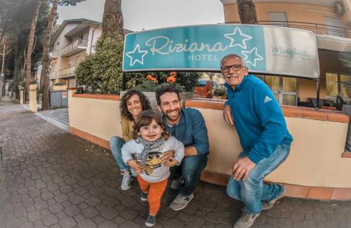 Pinarella Hotel | Hotel Riziana