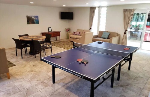 Wailua Apartment | 🌴Hotel Room w/in beautiful Oceanfront Condo.🌸