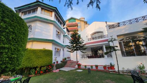 Solan Hotel | Hotel Royal Ark - Kasauli
