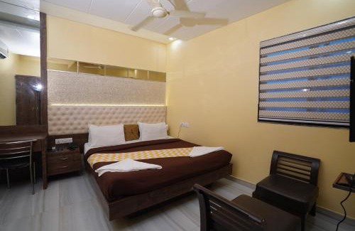 Kismat Nagar Hotel | Hotel Royce Executive Near US Consulate, Bandra Kurla Complex