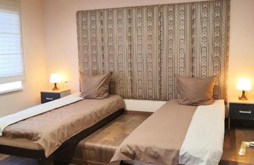 Leninsk-Kuznetskiy Apartment | Hotel