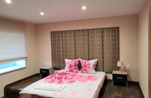 Leninsk-Kuznetskiy Apartment | Hotel